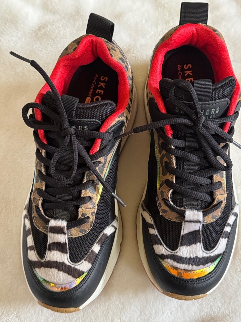 Skechers Kids Black, Leopard & Zebra Accent Sneakers with Red Lining size 8